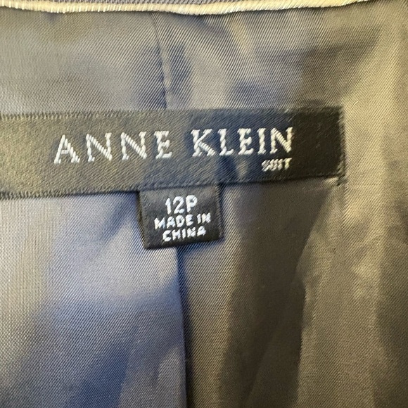 Anne Klein Grey 1 Button Blazer Notched Lapels Tailored Fit women's size 12 - Picture 5 of 9